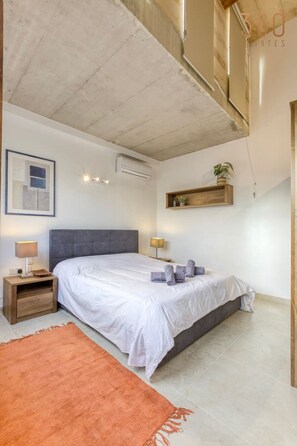 1 bedroom, desk, iron/ironing board, travel cot