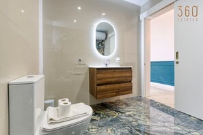 Haartrockner, Handtücher