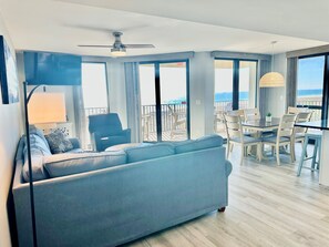TV - NEWLY RENOVATED 3 Bedroom CORNER unit on the 4th Floor With Gulf Views! (Orange Beach)