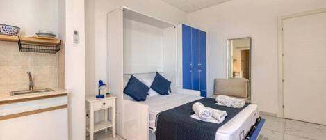 1 sovrum, skrivbord, strykjärn/strykbräda och wi-fi