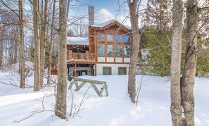 Exterior - Ski In Ski Out / Slopeside Condo on Boyneland Run / 3 Bedroom / Sleeps 11 (Boyne Falls)