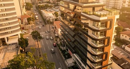 Easy Life Campos Salles by Xtay