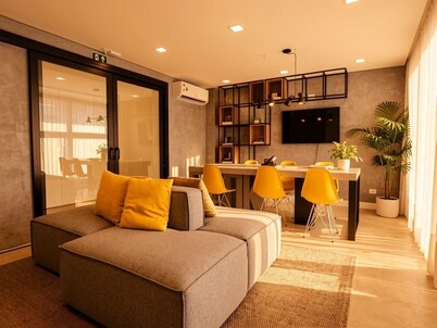 Easy Life Campos Salles by Xtay