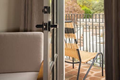 Zimmer, 1 King-Bett (Stone) | Zimmersafe, Bügeleisen/Bügelbrett, kostenlose Babybetten