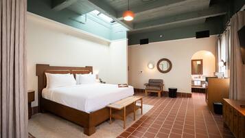 Suite, 1 King Bed with Sofa bed (Stone) | In-room safe, iron/ironing board, free cribs/infant beds, free WiFi