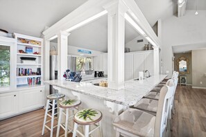 Fridge, microwave, oven, dishwasher - BEAUTIFUL ocean views from 2nd row beach home, includes a golf cart, club cards available. (Fripp Island)