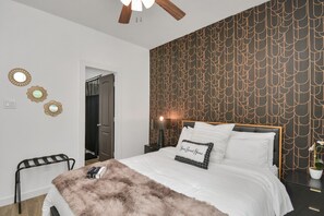 2 habitaciones, escritorio, tabla de planchar con plancha y wifi gratis