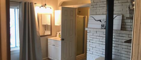 Towels, toilet paper