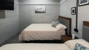 Premium bedding, free WiFi