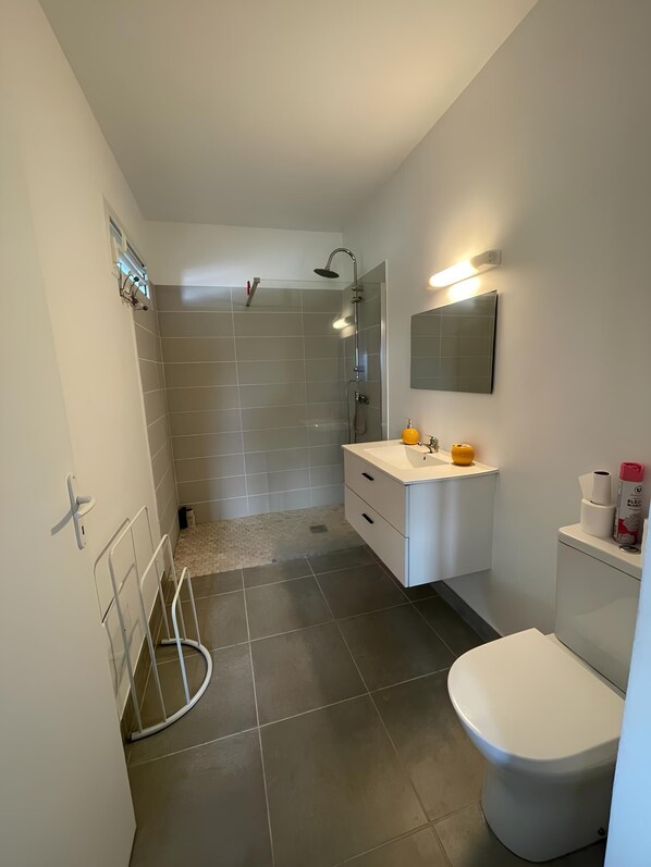 Handtücher, Toilettenpapier