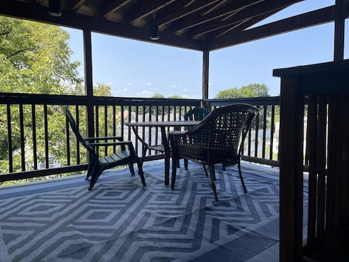 Spacious 3 bed by Wilson Lourdes Hospitals Vestal NY