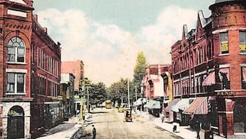 Free toiletries, hair dryer