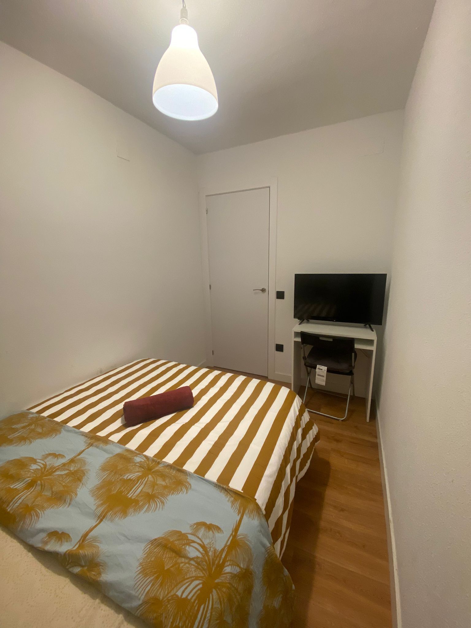 基础单人房 | 羽绒被、免费 WiFi、床单