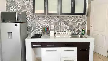 Studio Keluarga | Dapur kecil pribadi