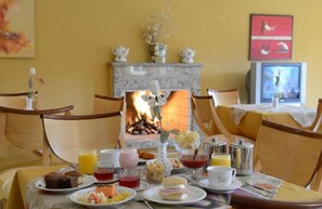 Restaurant - POUSADA VILA DAS CORES (Campos do Jordão)