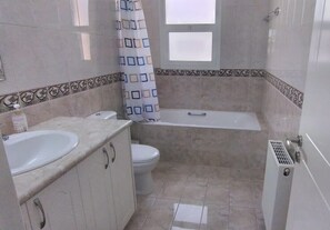 Shower, towels, soap, toilet paper - Cozy 3 bedroom villa, with a Swimming pool, Sea View, Mountain View! (Tala)