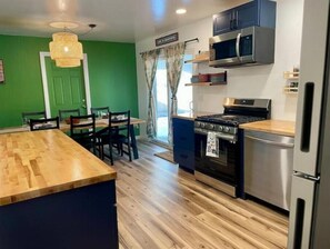Fridge, microwave, oven, stovetop - Charming Pet and family-friendly centrally located home in Arvada. (Arvada)