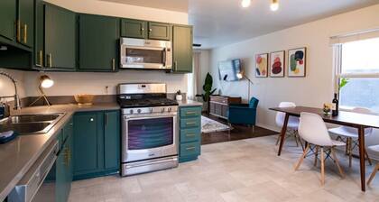 Juniper * Midcentury Modern 4BED Retreat Westfield