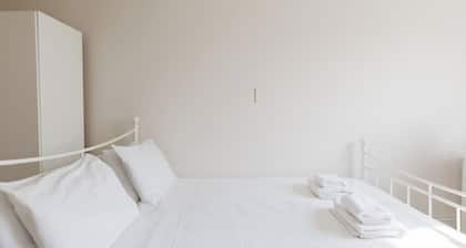 Spacious 3BDR Kennington Home with Private Garden