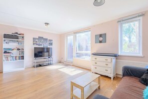 تلفزيون، مكتب