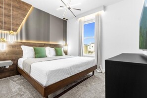 7 chambres, fer et planche à repasser, Wi-Fi, draps fournis