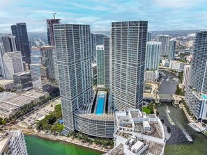 Exterior - 28th Floor Icon Brickell Oasis with City Views (Miami)
