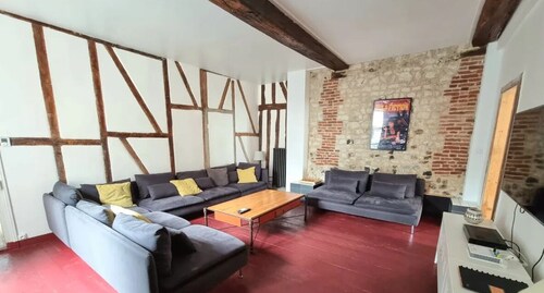 Kinta Panda 🐼 | Pool Table | City Center | 13 + 2 guests