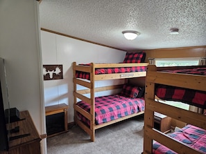 3 chambres, fer et planche à repasser, Wi-Fi gratuit, draps fournis