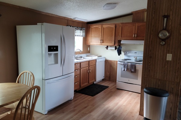 Refrigerador, microondas, horno, placa de cocina