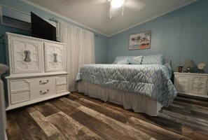 3 quartos, ferros/tábuas de passar roupa, Wi-Fi, roupa de cama