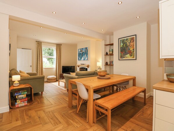 Interior - 6 Melinda Cottage (Cromer)