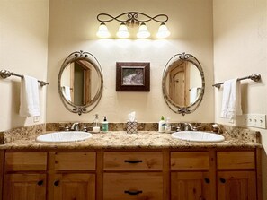 Uklassifisert bilde, 2 av 18, knapp