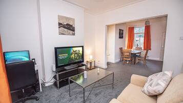 Smart TV, computer monitors