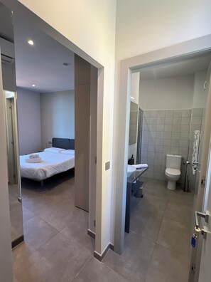 Hair dryer, towels, soap, toilet paper - My residence d'Azur - Apartment 5B with View (Beausoleil)