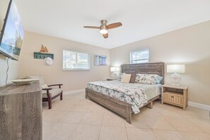 3 bedrooms, iron/ironing board, travel cot, free WiFi