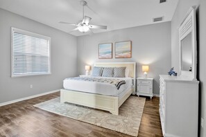 3 dormitorios, tabla de planchar con plancha, wifi gratis y ropa de cama