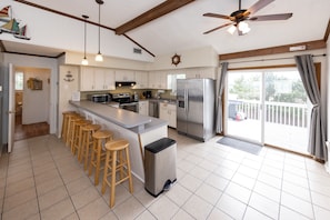 Fridge, microwave, oven, stovetop - Blue Ocean- Steps to Beach, Private Pool, Slps 16 (Virginia Beach)