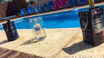 Alberca al aire libre por temporada