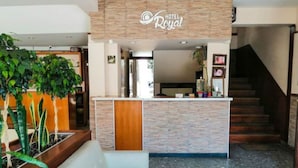 Reception - HOTEL ROYAL (Villa Gesell)