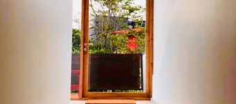 Escalera al puerto Guest House