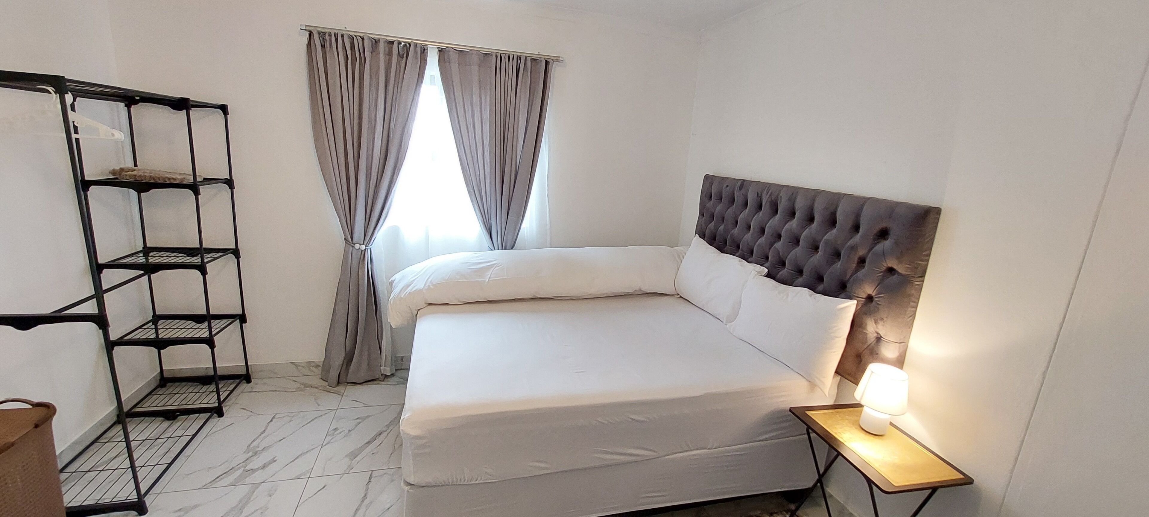 6 camere, ferro/asse da stiro, Wi-Fi gratuito, lenzuola