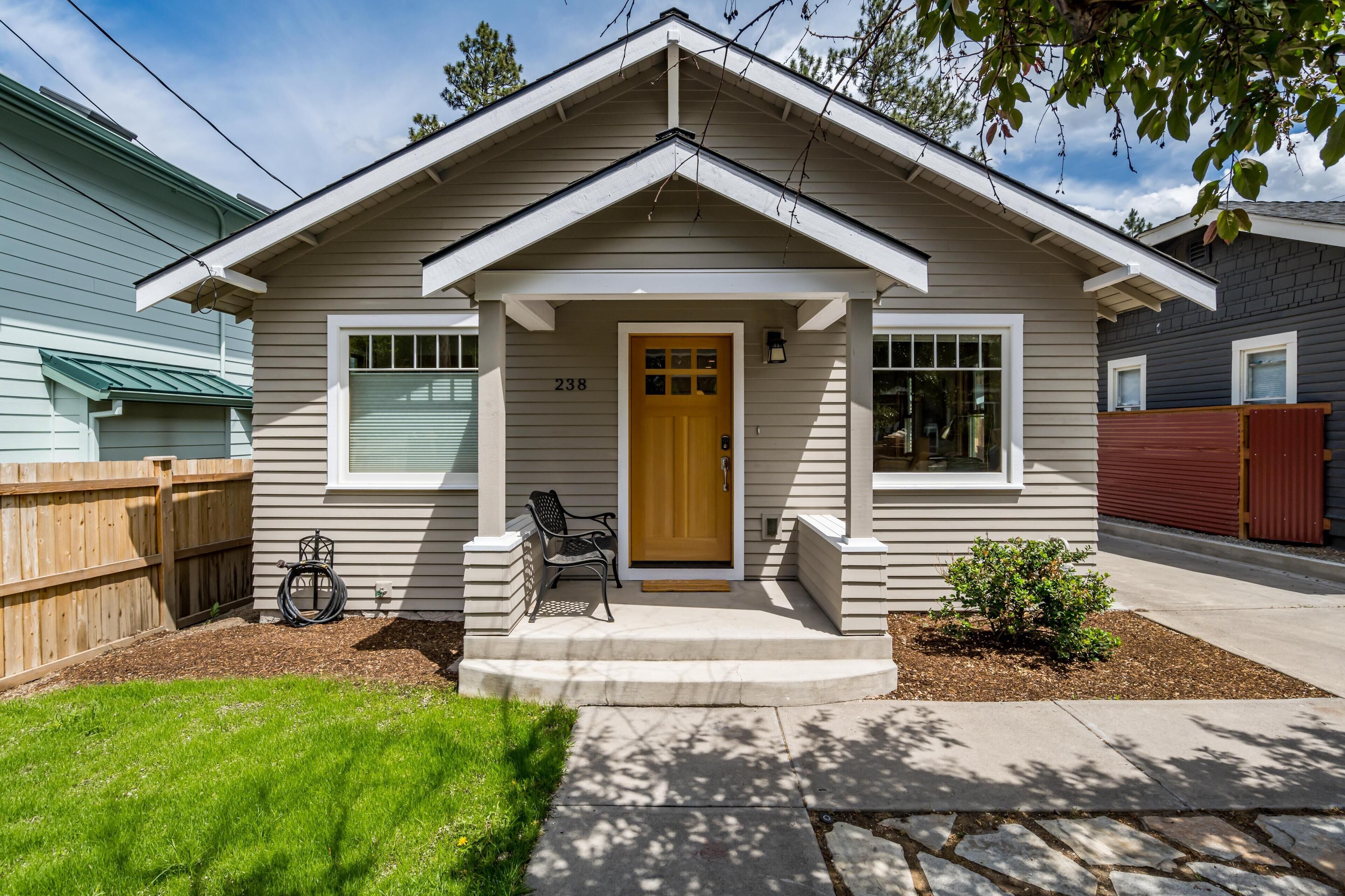 Mill Modern - Beautiful Historic Bungalow