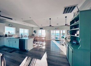 Fridge, microwave, oven, stovetop - Turtle's Pace - a 5 bed, 3.5 bath Oceanfront pet friendly (North Topsail Beach)