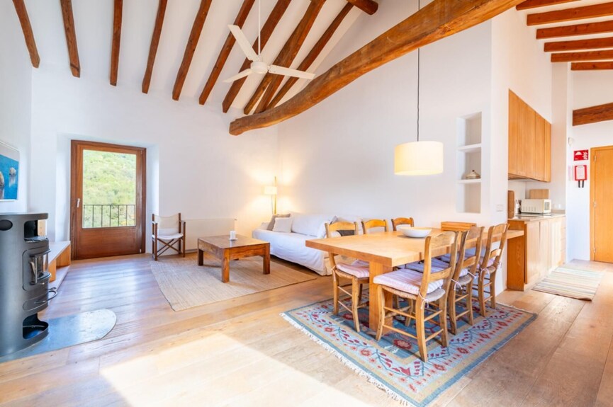 Apartment S'alcadena With 2 Bedrooms - Lloseta
