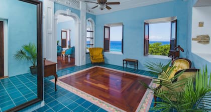 Large house on historic estate - ocean views - incredible location
