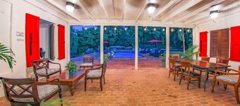 Large house on historic estate - ocean views - incredible location