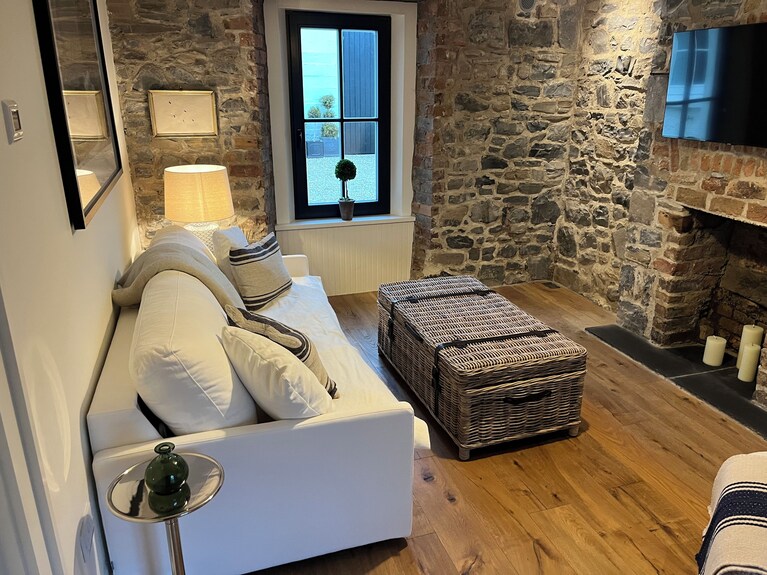 In Town Beautiful Trim Castle Cottage - Navan