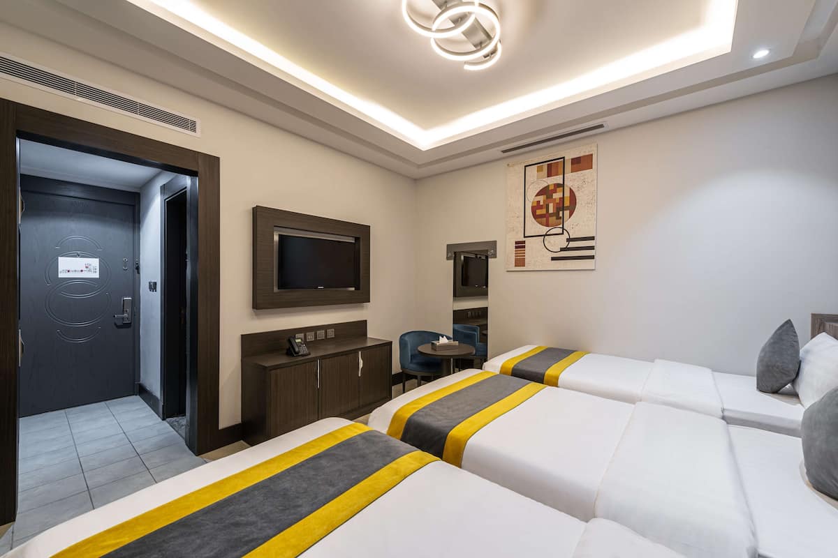 Chambre Standard, 3 lits une place, non-fumeur