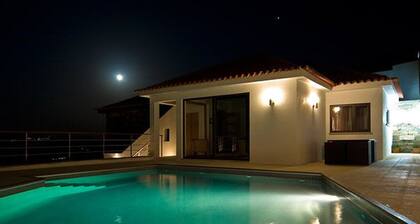 Phenomenal Pinhao Villa | 3 Bedrooms | Villa Douroco | Beautiful Valley Views | Pool Table