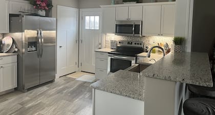 Kelleys Island Luxury Lake Shack